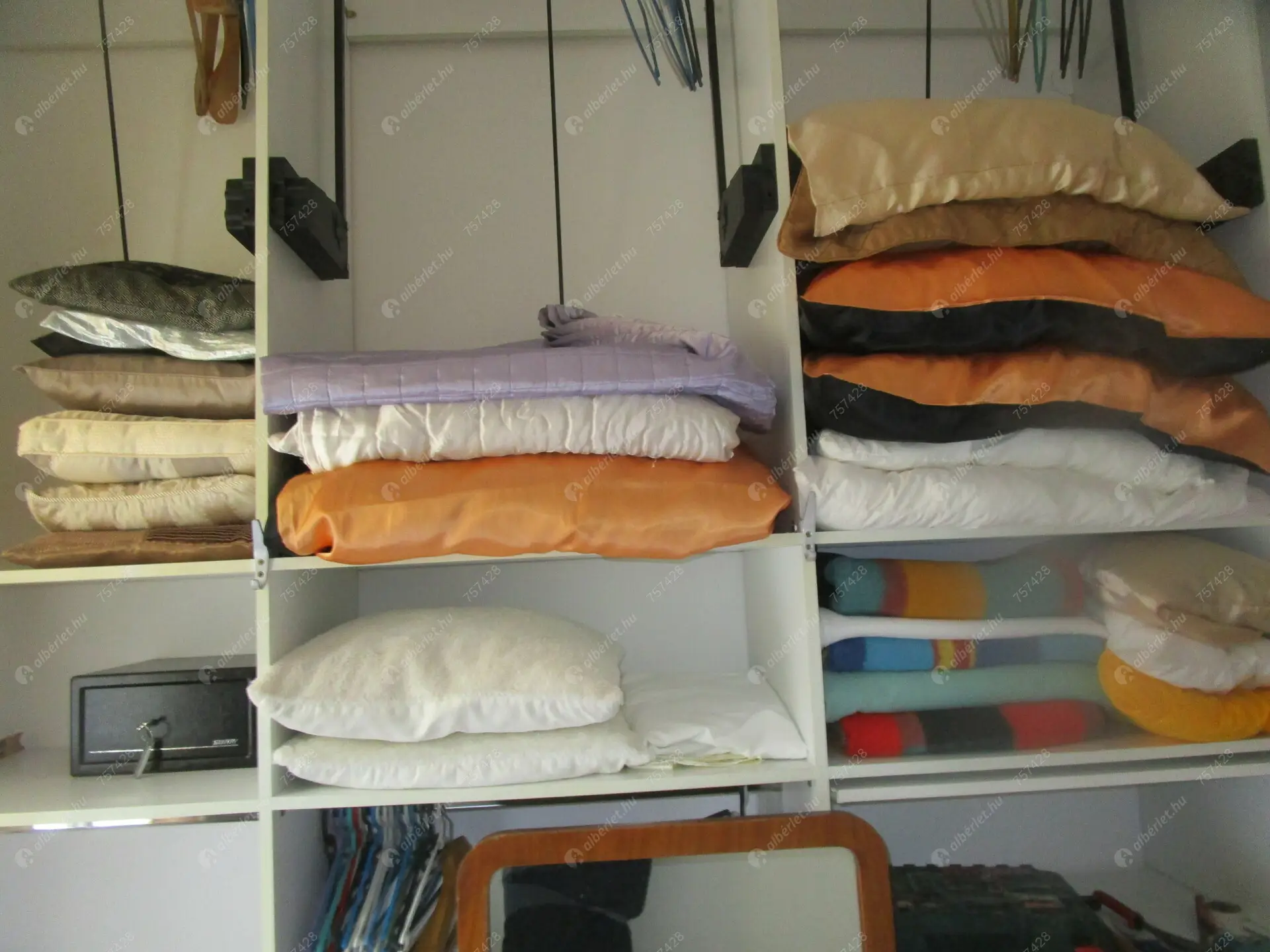 Kiadó albérlet 350000 Ft/hó áron: Budapest, XIII. kerület  Bulcsú utca. Mérete: 70 nm, 2 szobás | Alberlet.hu - 6403184