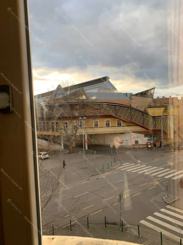 Kiadó albérlet 370000 Ft/hó áron: Budapest, XIII. kerület  Bulcsú utca. Mérete: 87 nm, 3 szobás | Alberlet.hu - 6689619