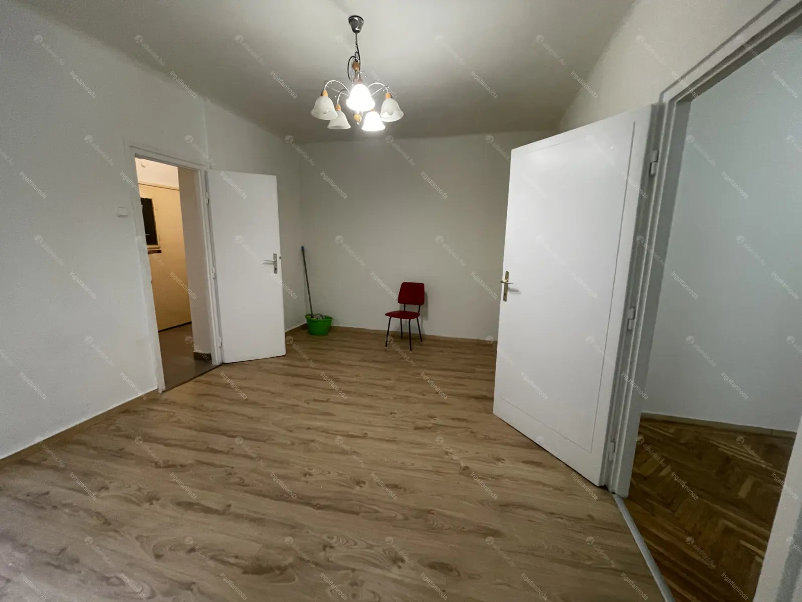 Kiadó albérlet 175000 Ft/hó áron: Budapest, XIII. kerület  Csanády utca. Mérete: 42 nm, 2 szobás | Alberlet.hu - 6698321