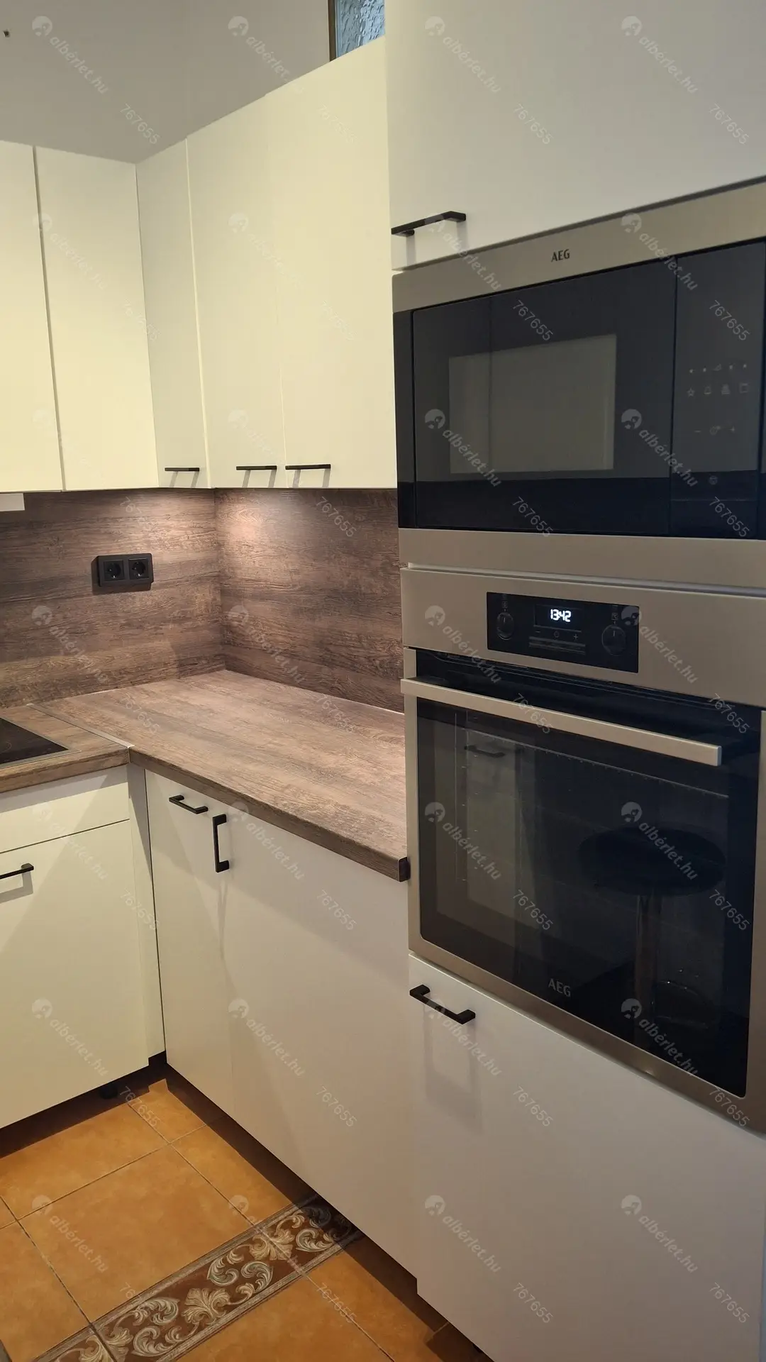 Kiadó albérlet 270000 Ft/hó áron: Budapest, XIII. kerület  Csanády utca. Mérete: 45 nm, 1 szobás | Alberlet.hu - 6528290