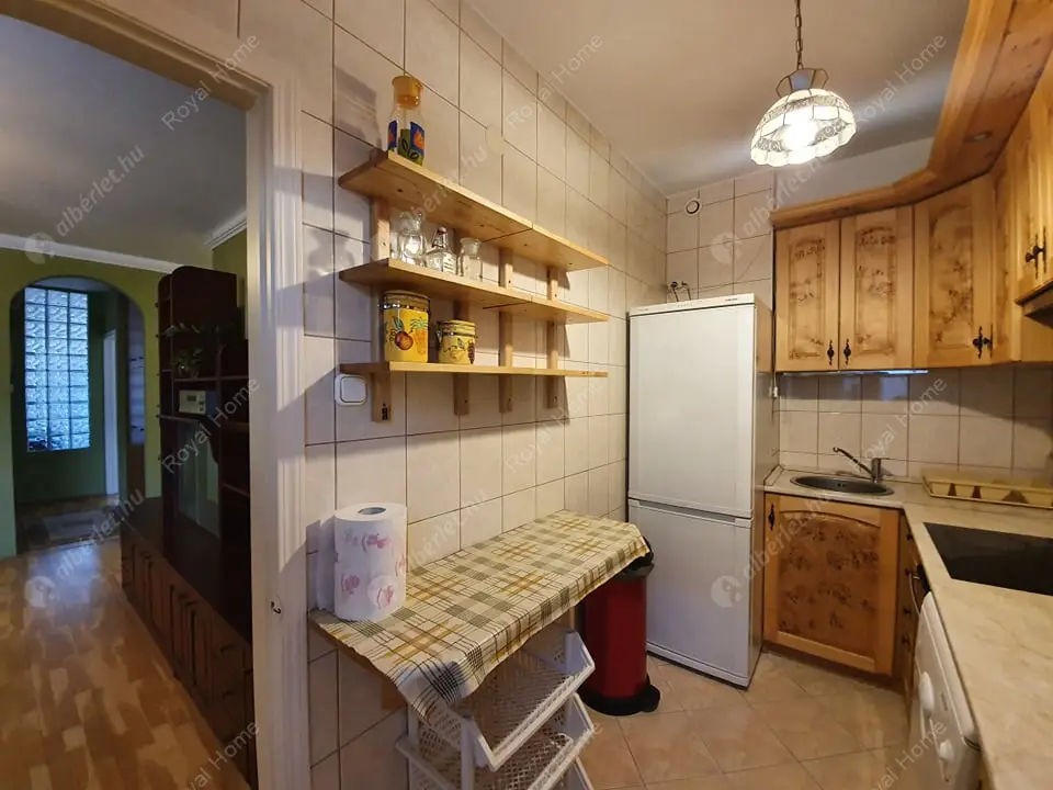 Kiadó albérlet 295000 Ft/hó áron: Budapest, XIII. kerület  Csángó  . Mérete: 64 nm, 3 szobás | Alberlet.hu - 5657591