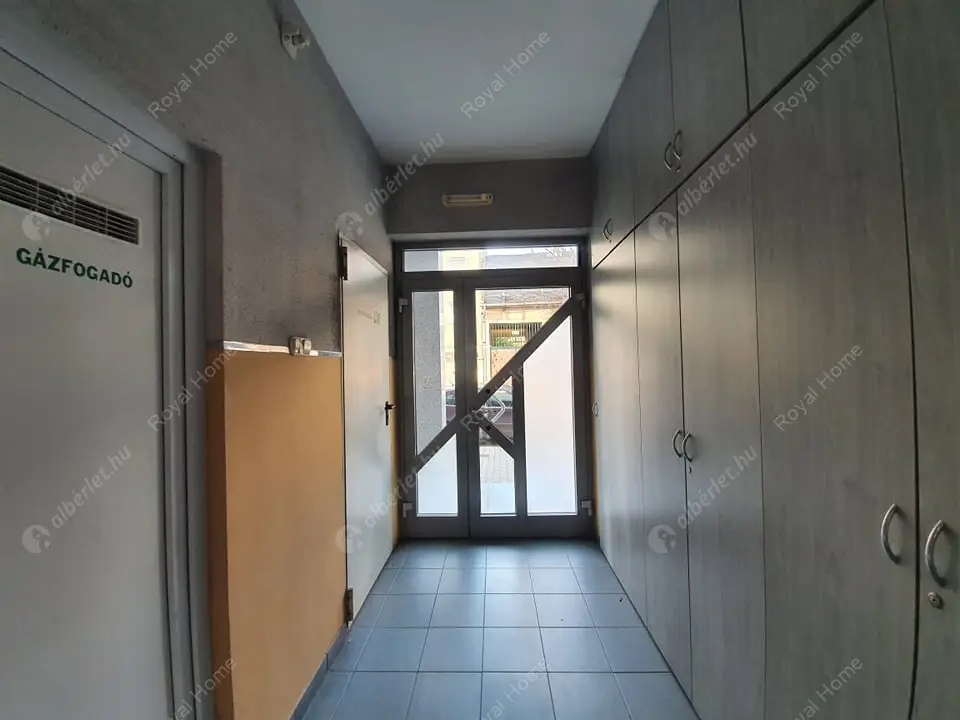 Kiadó albérlet 295000 Ft/hó áron: Budapest, XIII. kerület  Csángó  . Mérete: 64 nm, 3 szobás | Alberlet.hu - 5657607