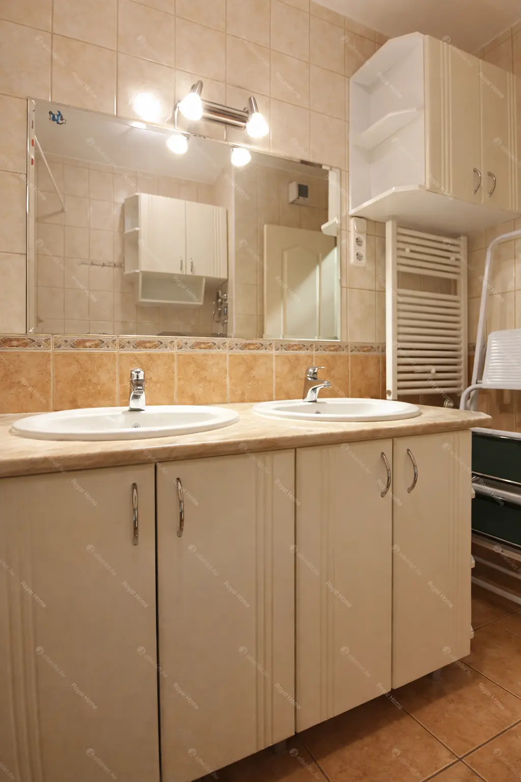 Kiadó albérlet 285000 Ft/hó áron: Budapest, XIII. kerület  Csángó  . Mérete: 64 nm, 3 szobás | Alberlet.hu - 6665663