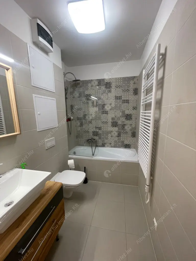 Kiadó albérlet 440000 Ft/hó áron: Budapest, XIII. kerület  Csángó utca. Mérete: 70 nm, 3 szobás | Alberlet.hu - 6566647