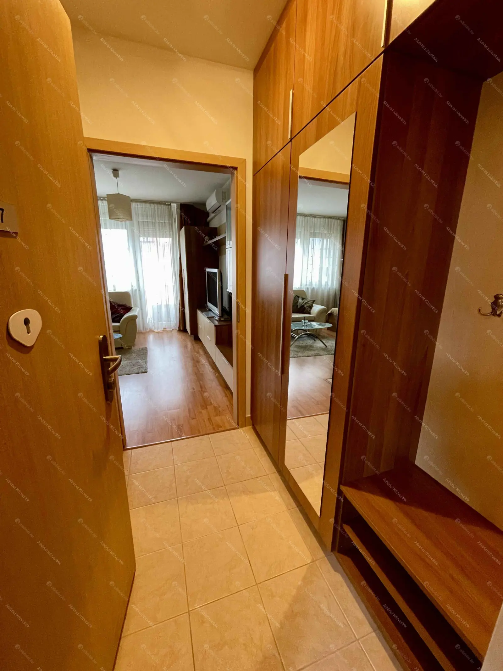 Kiadó albérlet 180000 Ft/hó áron: Budapest, XIII. kerület  Csata utca. Mérete: 33 nm, 1 szobás | Alberlet.hu - 6686808