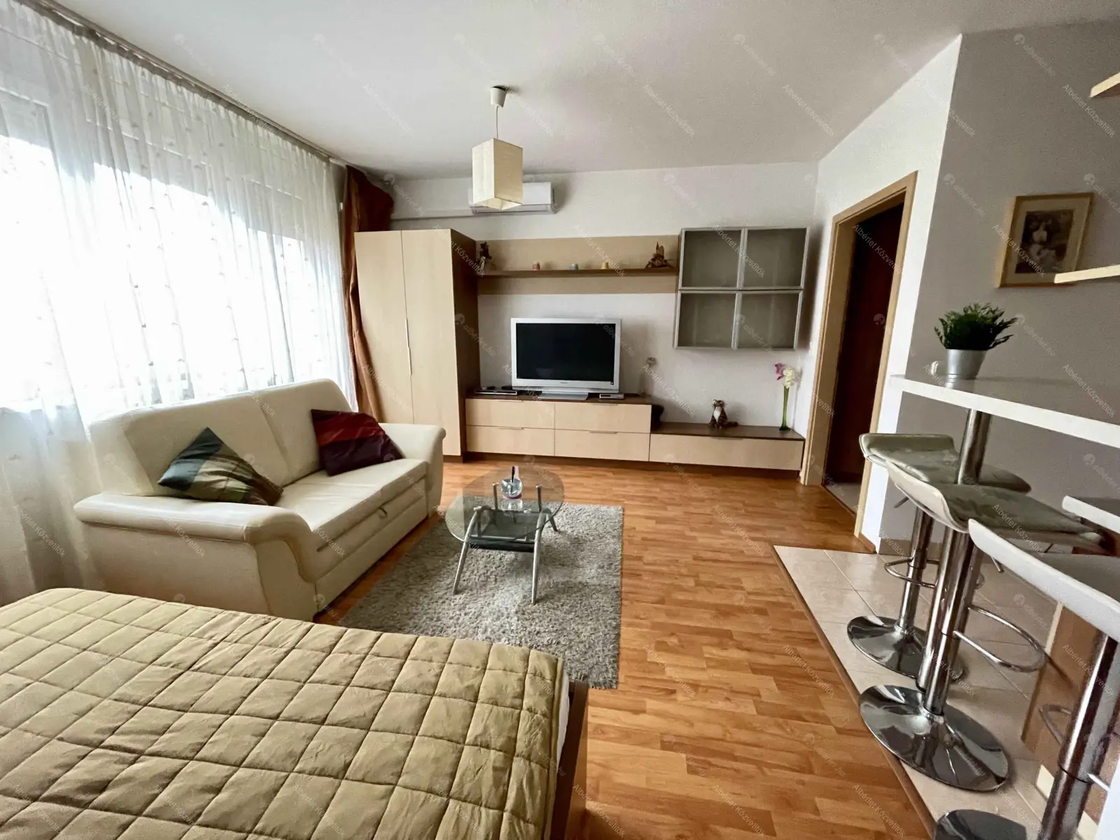 Kiadó albérlet 180000 Ft/hó áron: Budapest, XIII. kerület  Csata utca. Mérete: 33 nm, 1 szobás | Alberlet.hu - 6686809