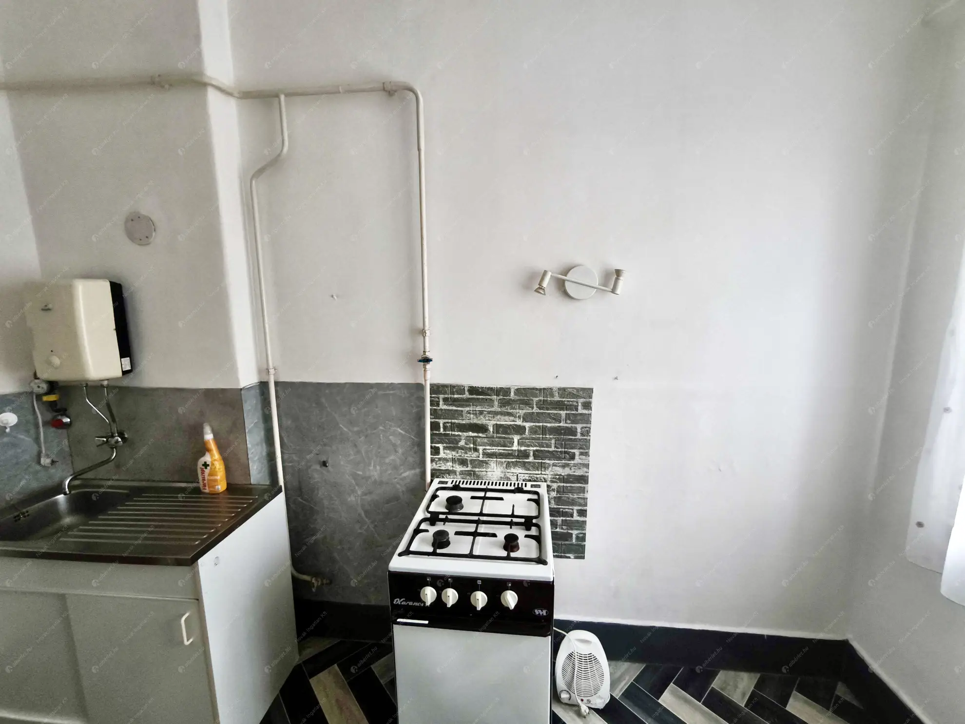 Kiadó albérlet 195000 Ft/hó áron: Budapest, XIII. kerület  Csata utca. Mérete: 40 nm, 1 szobás | Alberlet.hu - 6635968