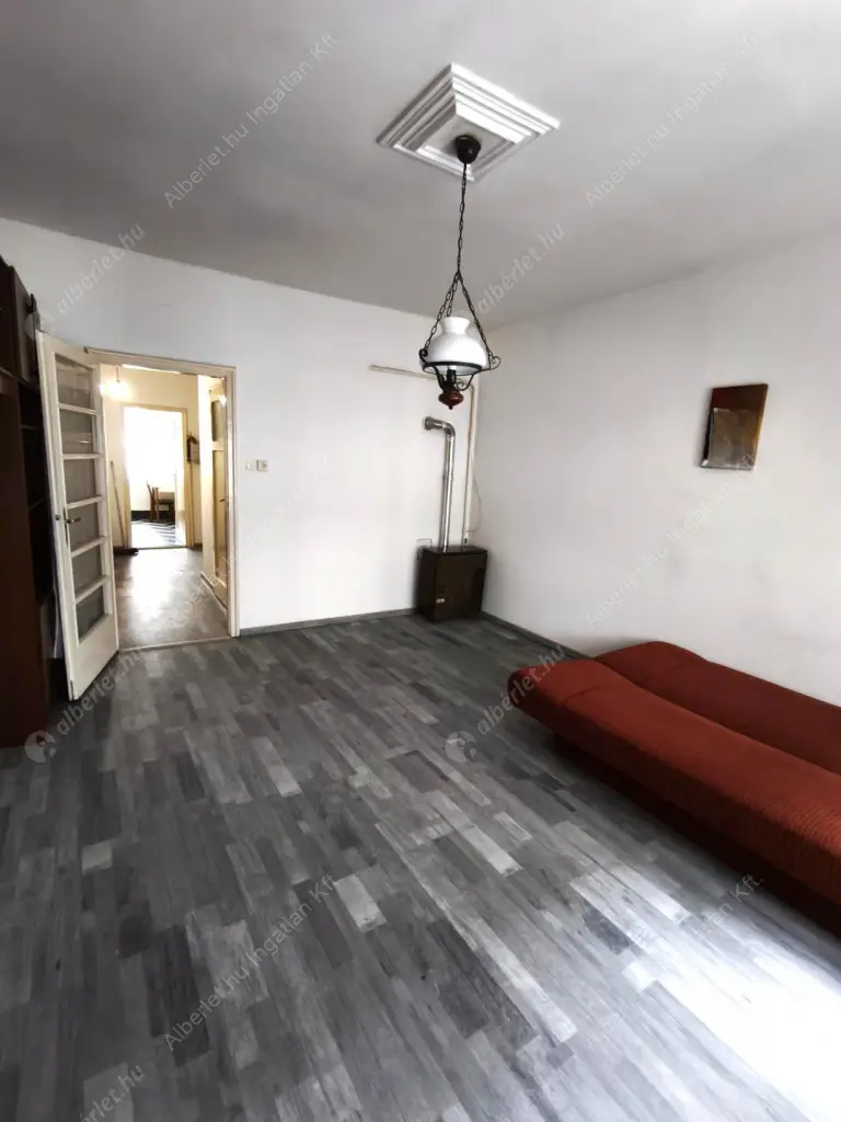 Kiadó albérlet 195000 Ft/hó áron: Budapest, XIII. kerület  Csata utca. Mérete: 40 nm, 1 szobás | Alberlet.hu - 6633048