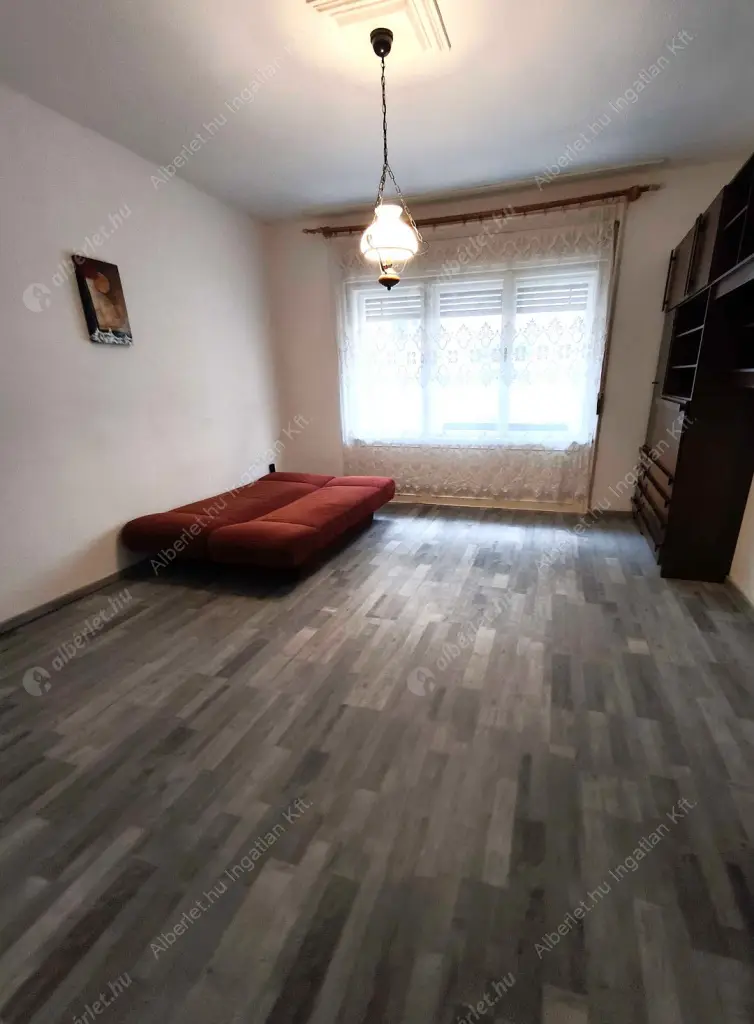 Kiadó albérlet 195000 Ft/hó áron: Budapest, XIII. kerület  Csata utca. Mérete: 40 nm, 1 szobás | Alberlet.hu - 6633049