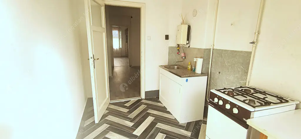 Kiadó albérlet 195000 Ft/hó áron: Budapest, XIII. kerület  Csata utca. Mérete: 40 nm, 1 szobás | Alberlet.hu - 6633052