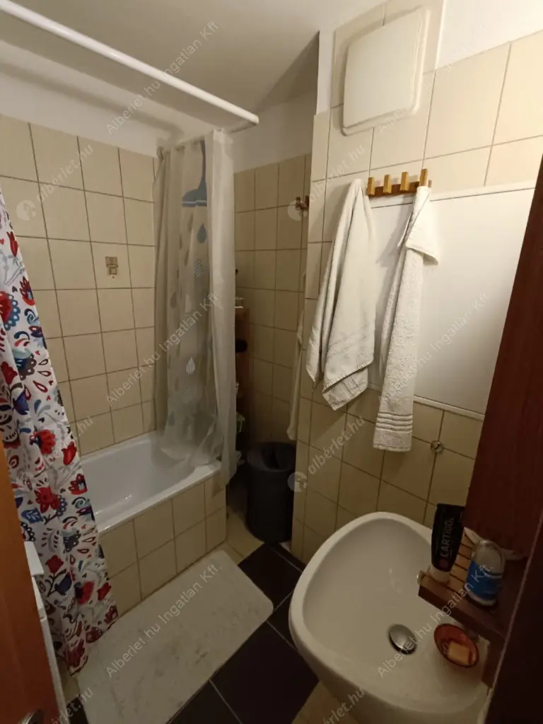 Kiadó albérlet 280000 Ft/hó áron: Budapest, XIII. kerület  Csata utca. Mérete: 50 nm, 1 szobás | Alberlet.hu - 6630630