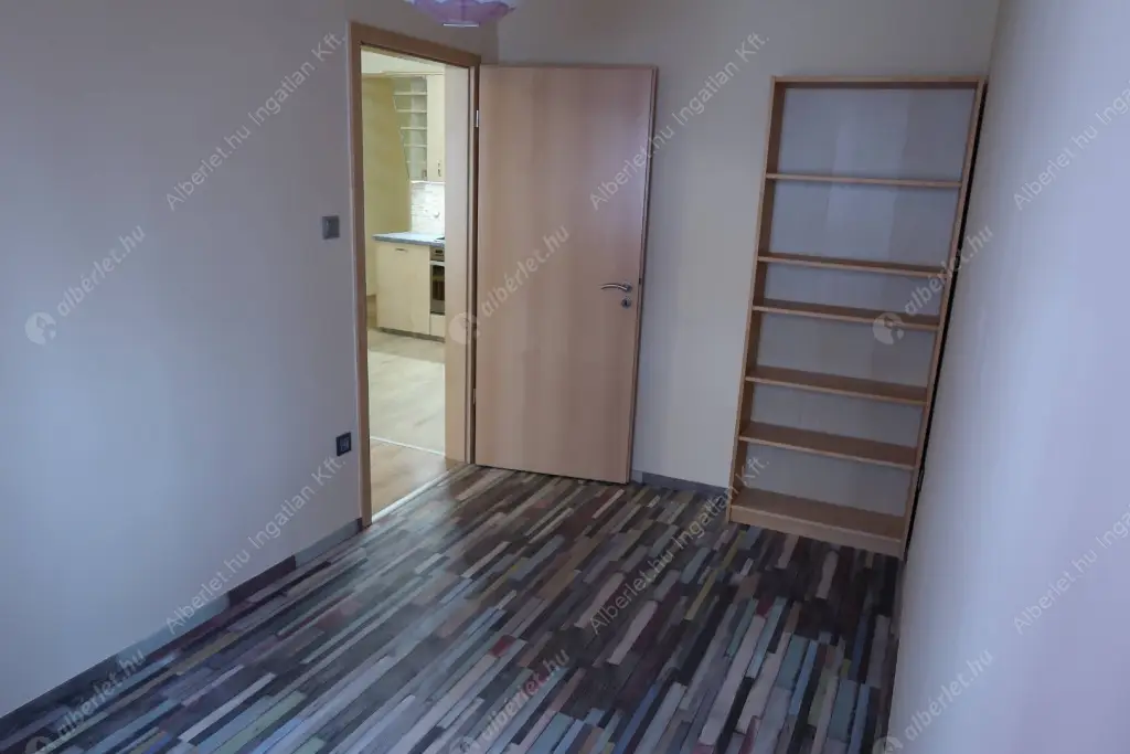 Kiadó albérlet 370000 Ft/hó áron: Budapest, XIII. kerület  Csata utca. Mérete: 74 nm, 3 szobás | Alberlet.hu - 6636057