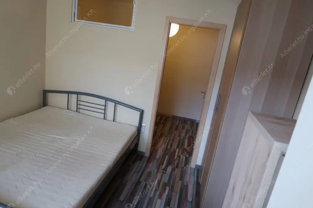 Kiadó albérlet 370000 Ft/hó áron: Budapest, XIII. kerület  Csata utca. Mérete: 74 nm, 3 szobás | Alberlet.hu - 6636059