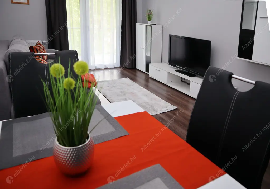 Kiadó albérlet 300000 Ft/hó áron: Budapest, XIII. kerület  Csavargyár utca. Mérete: 42 nm, 2 szobás | Alberlet.hu - 6599920