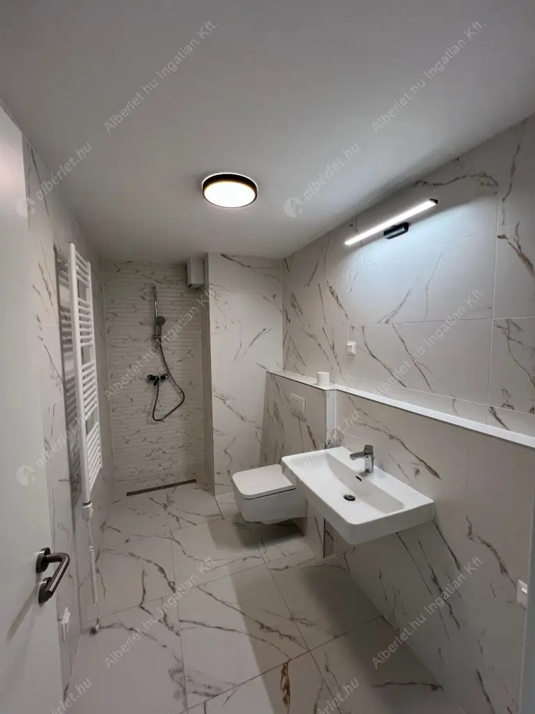 Kiadó albérlet 250000 Ft/hó áron: Budapest, XIII. kerület  Csele utca. Mérete: 35 nm, 1 szobás | Alberlet.hu - 6629689