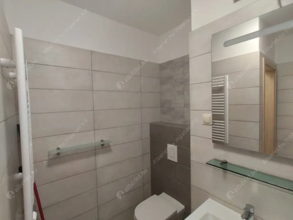 Kiadó albérlet 320000 Ft/hó áron: Budapest, XIII. kerület  Cserhalom utca. Mérete: 42 nm, 2 szobás | Alberlet.hu - 6533851
