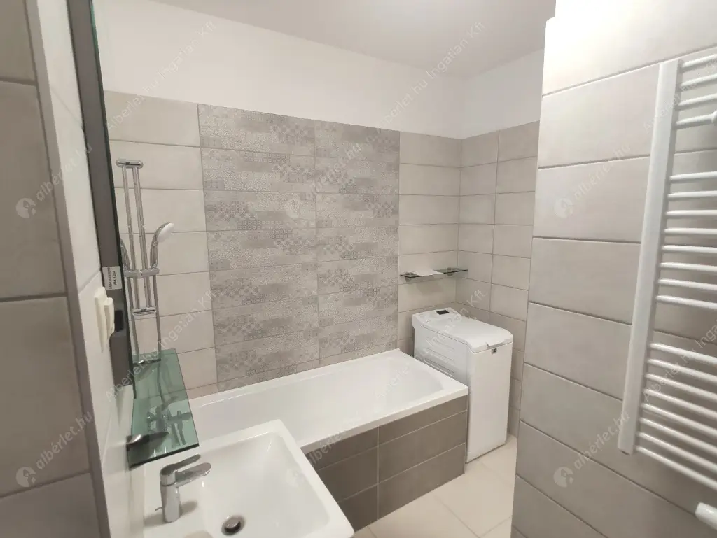 Kiadó albérlet 320000 Ft/hó áron: Budapest, XIII. kerület  Cserhalom utca. Mérete: 42 nm, 2 szobás | Alberlet.hu - 6625276