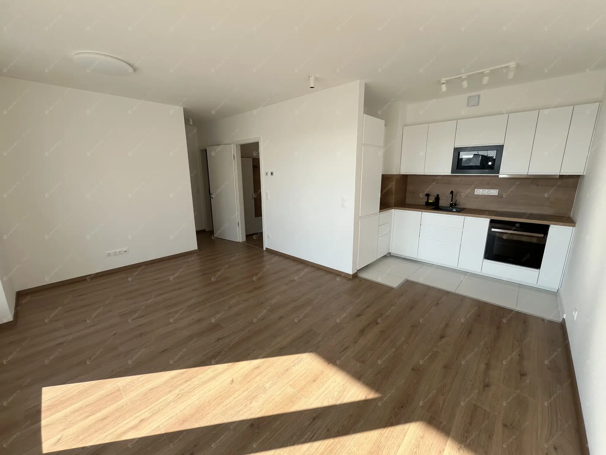 Kiadó albérlet 320000 Ft/hó áron: Budapest, XIII. kerület  Cserhalom utca. Mérete: 45 nm, 2 szobás | Alberlet.hu - 6625839