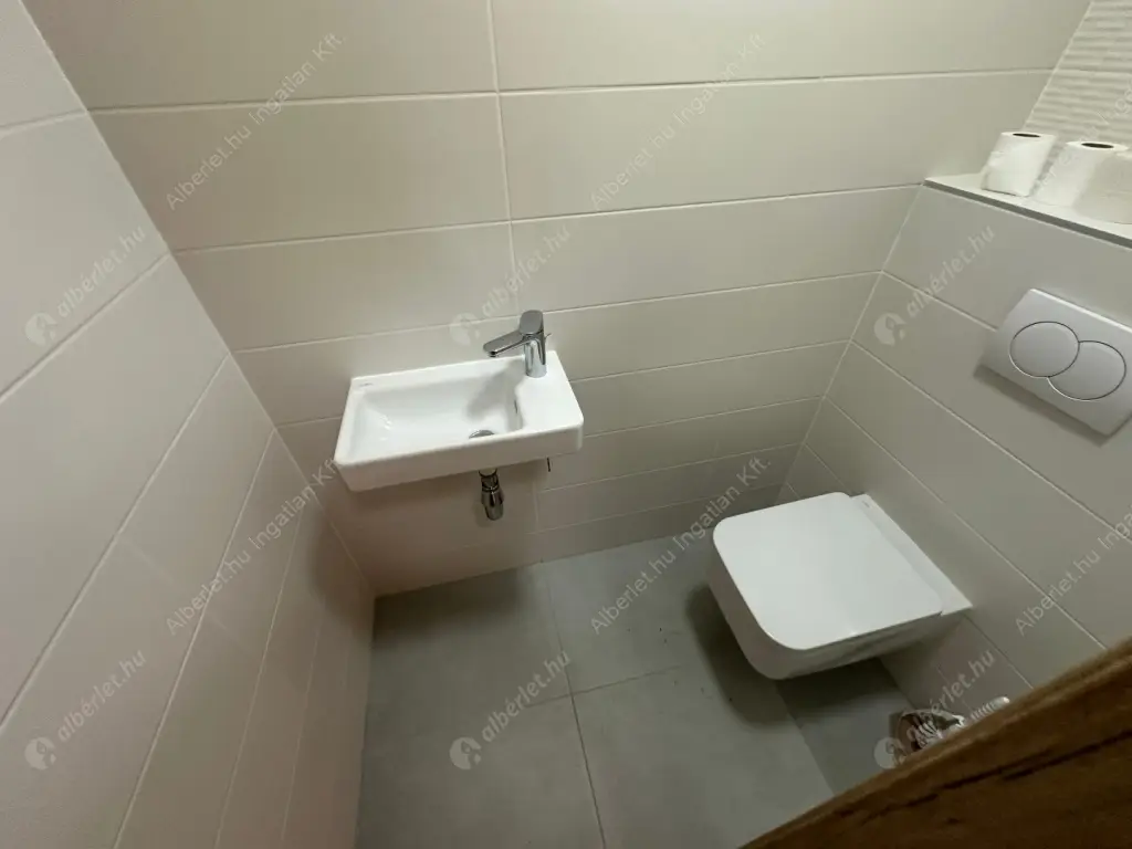 Kiadó albérlet 461000 Ft/hó áron: Budapest, XIII. kerület  Cserhalom utca. Mérete: 70 nm, 3 szobás | Alberlet.hu - 6587400