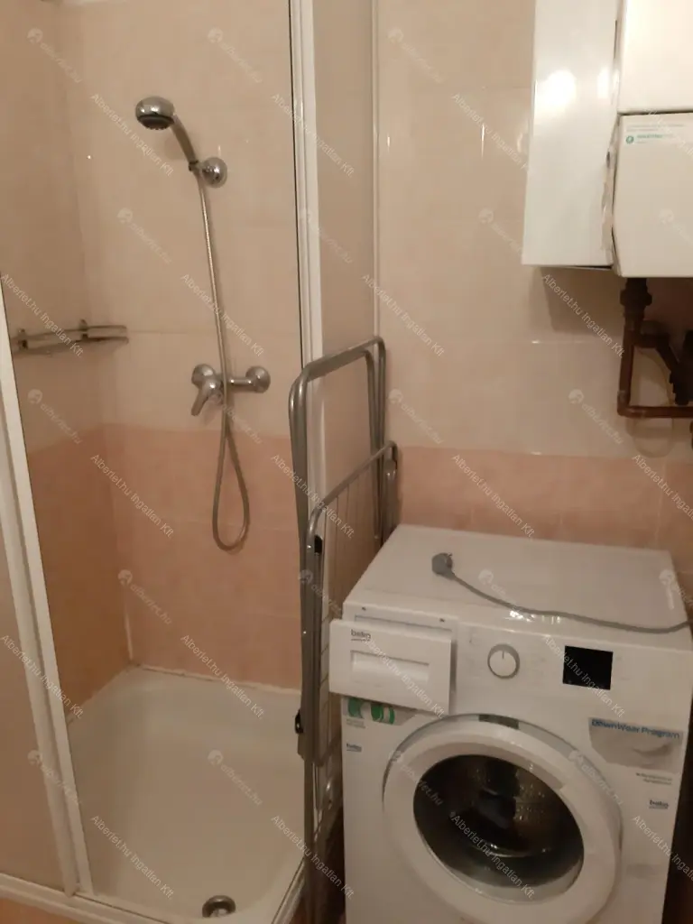 Kiadó albérlet 180000 Ft/hó áron: Budapest, XIII. kerület  Csongor utca. Mérete: 28 nm, 1 szobás | Alberlet.hu - 6642278