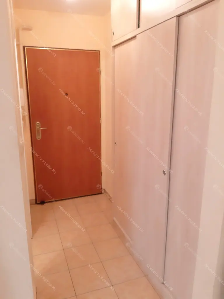 Kiadó albérlet 180000 Ft/hó áron: Budapest, XIII. kerület  Csongor utca. Mérete: 28 nm, 1 szobás | Alberlet.hu - 6642279