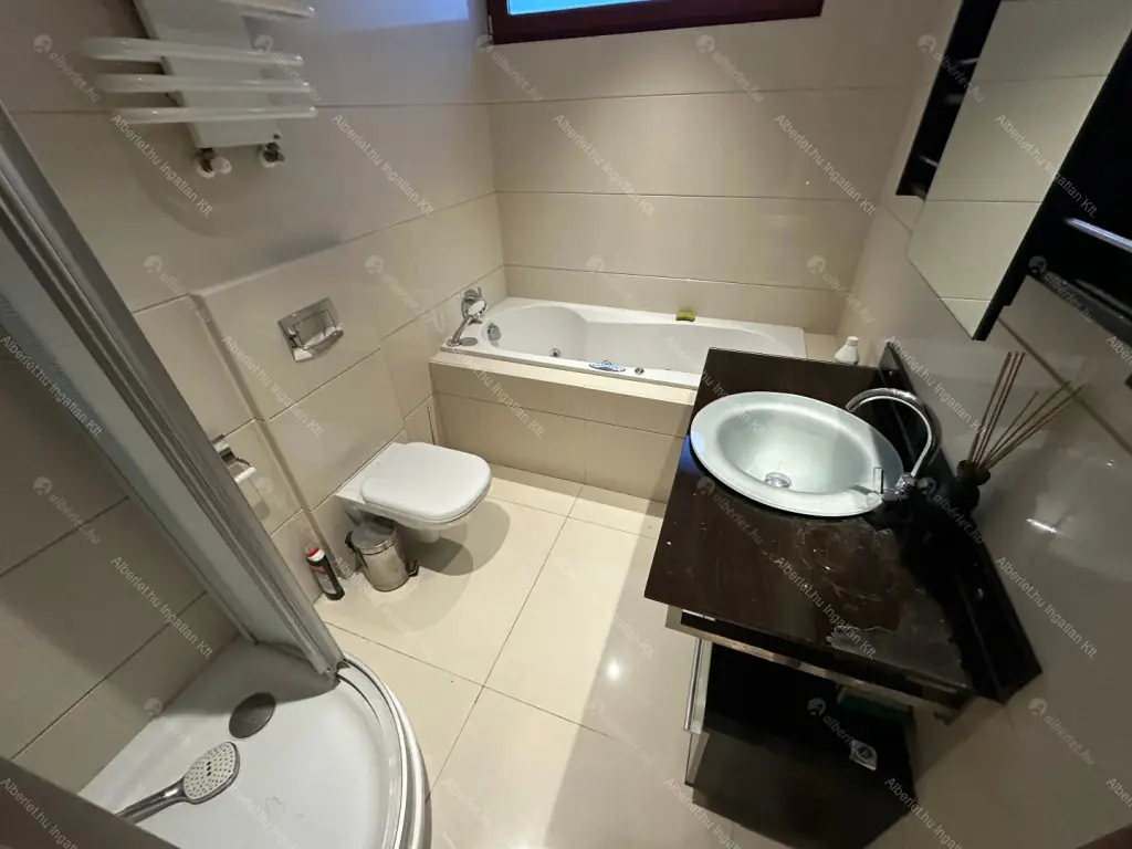 Kiadó albérlet 650000 Ft/hó áron: Budapest, XIII. kerület  Danubius utca. Mérete: 110 nm, 4 szobás | Alberlet.hu - 6682249