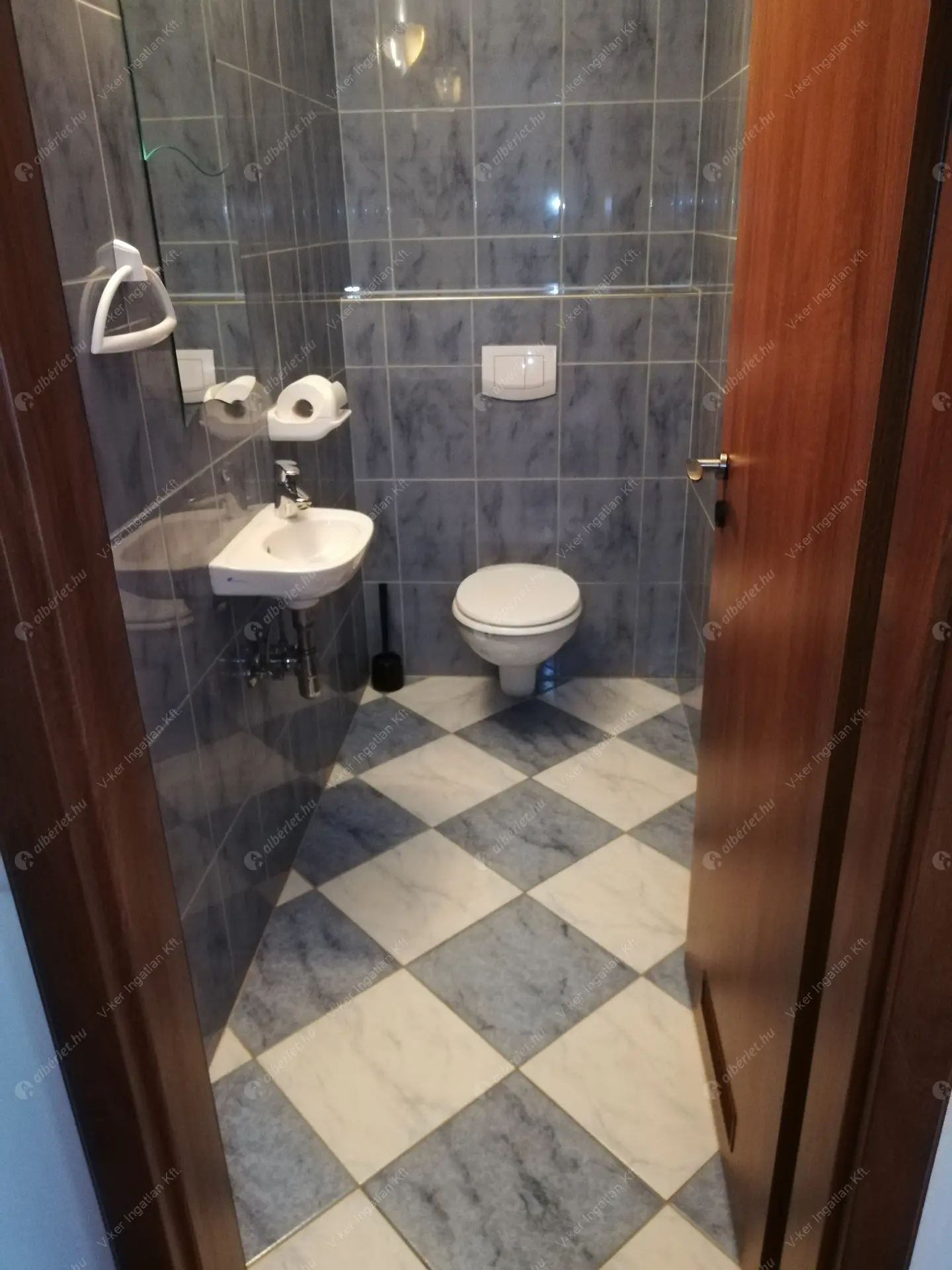 Kiadó albérlet 300000 Ft/hó áron: Budapest, XIII. kerület  Danubius utca. Mérete: 50 nm, 2 szobás | Alberlet.hu - 6239454