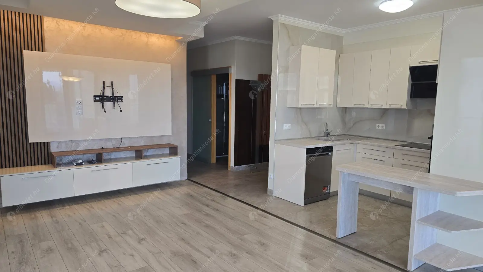 Kiadó albérlet 670000 Ft/hó áron: Budapest, XIII. kerület  Danubius utca. Mérete: 80 nm, 1 szobás | Alberlet.hu - 6573928