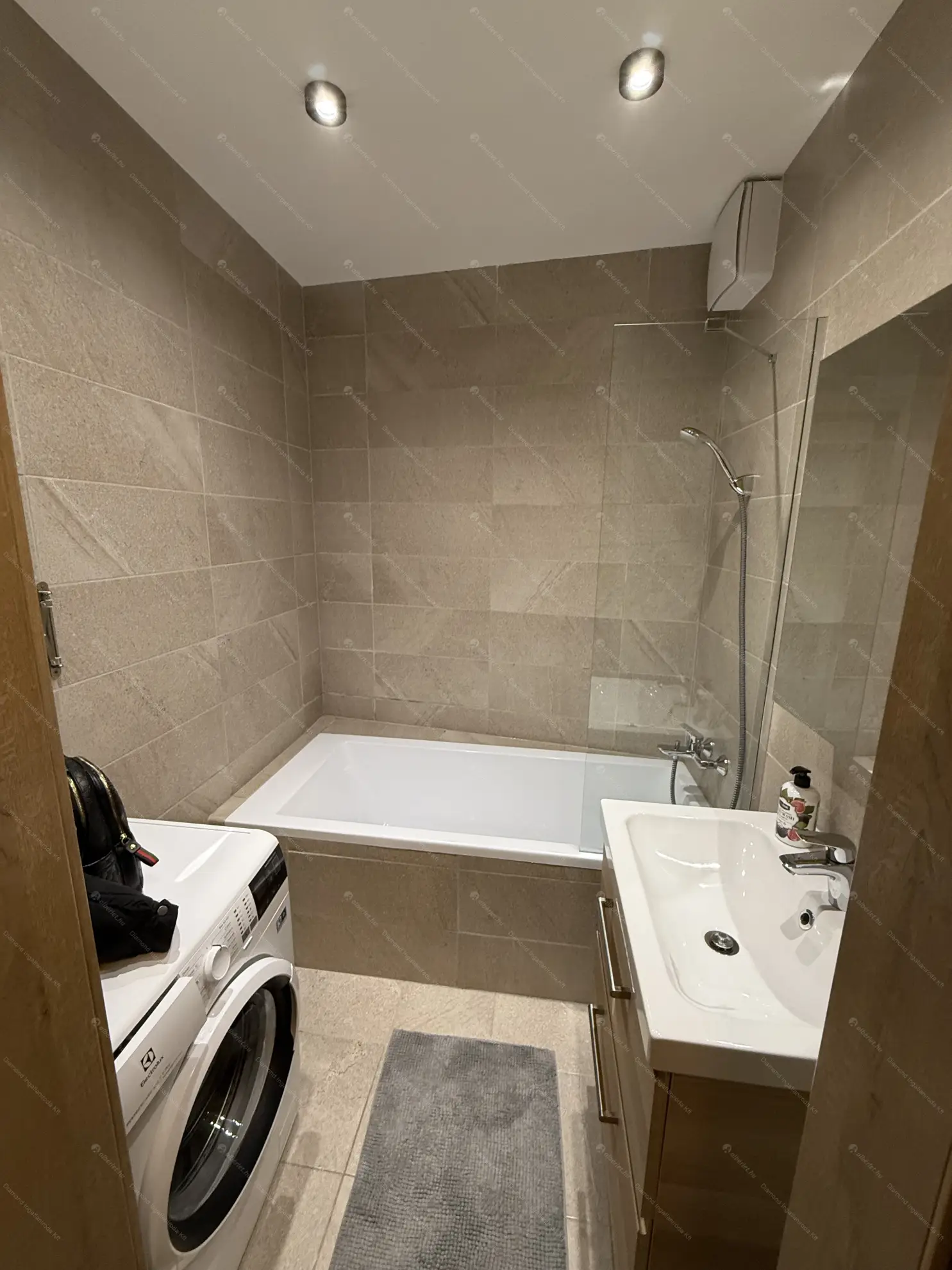 Kiadó albérlet 300000 Ft/hó áron: Budapest, XIII. kerület  Dévai utca. Mérete: 51 nm, 2 szobás | Alberlet.hu - 6631285