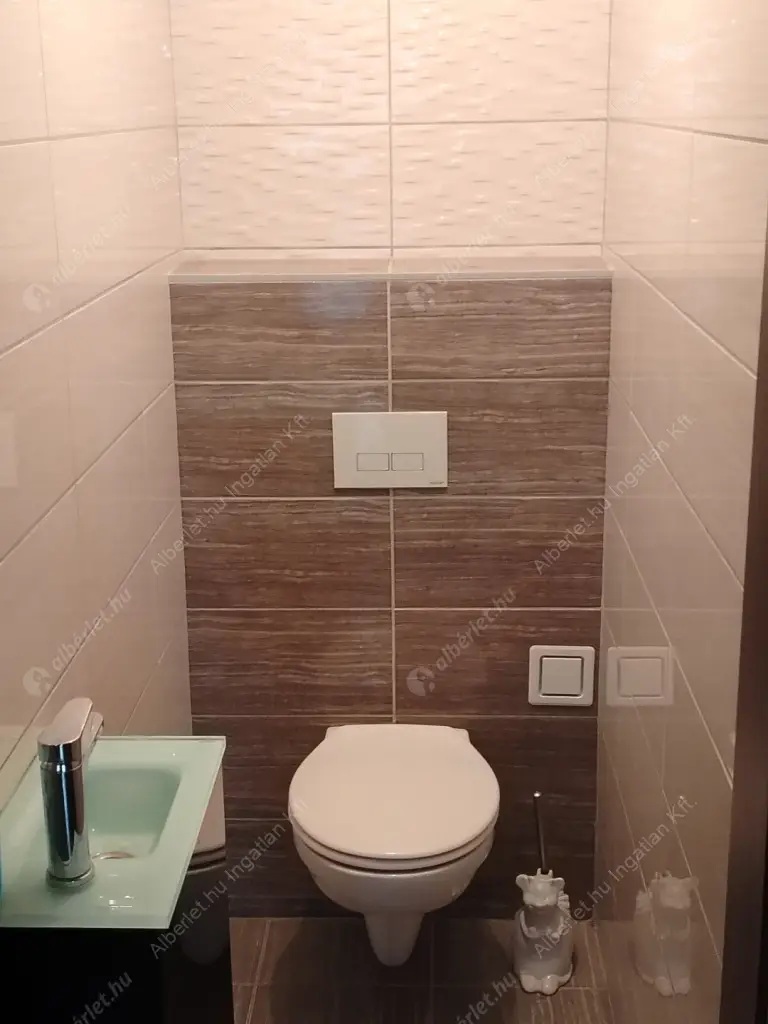 Kiadó albérlet 325000 Ft/hó áron: Budapest, XIII. kerület  Dolmány utca. Mérete: 56 nm, 2 szobás | Alberlet.hu - 6628597