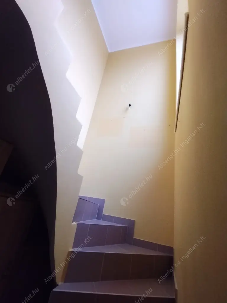 Kiadó albérlet 325000 Ft/hó áron: Budapest, XIII. kerület  Dolmány utca. Mérete: 56 nm, 2 szobás | Alberlet.hu - 6628602
