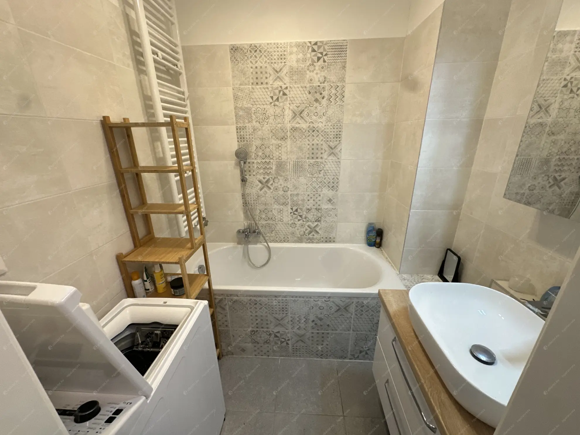 Kiadó albérlet 300000 Ft/hó áron: Budapest, XIII. kerület  Esztergomi út. Mérete: 45 nm, 1 szobás | Alberlet.hu - 6634485