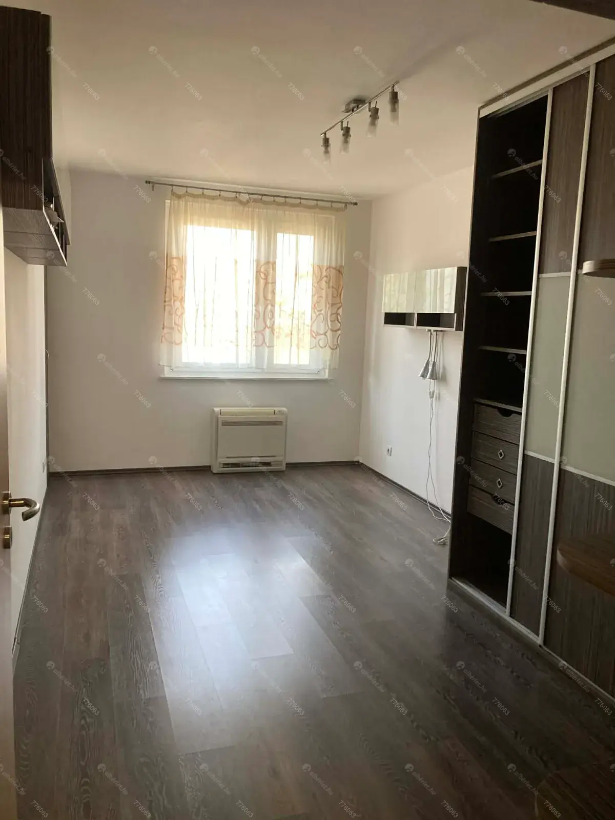 Kiadó albérlet 470000 Ft/hó áron: Budapest, XIII. kerület  Fáy köz. Mérete: 100 nm, 4 szobás | Alberlet.hu - 6686407