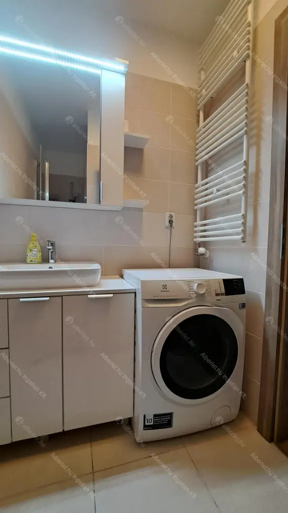 Kiadó albérlet 300000 Ft/hó áron: Budapest, XIII. kerület  Fáy utca. Mérete: 49 nm, 2 szobás | Alberlet.hu - 6708224