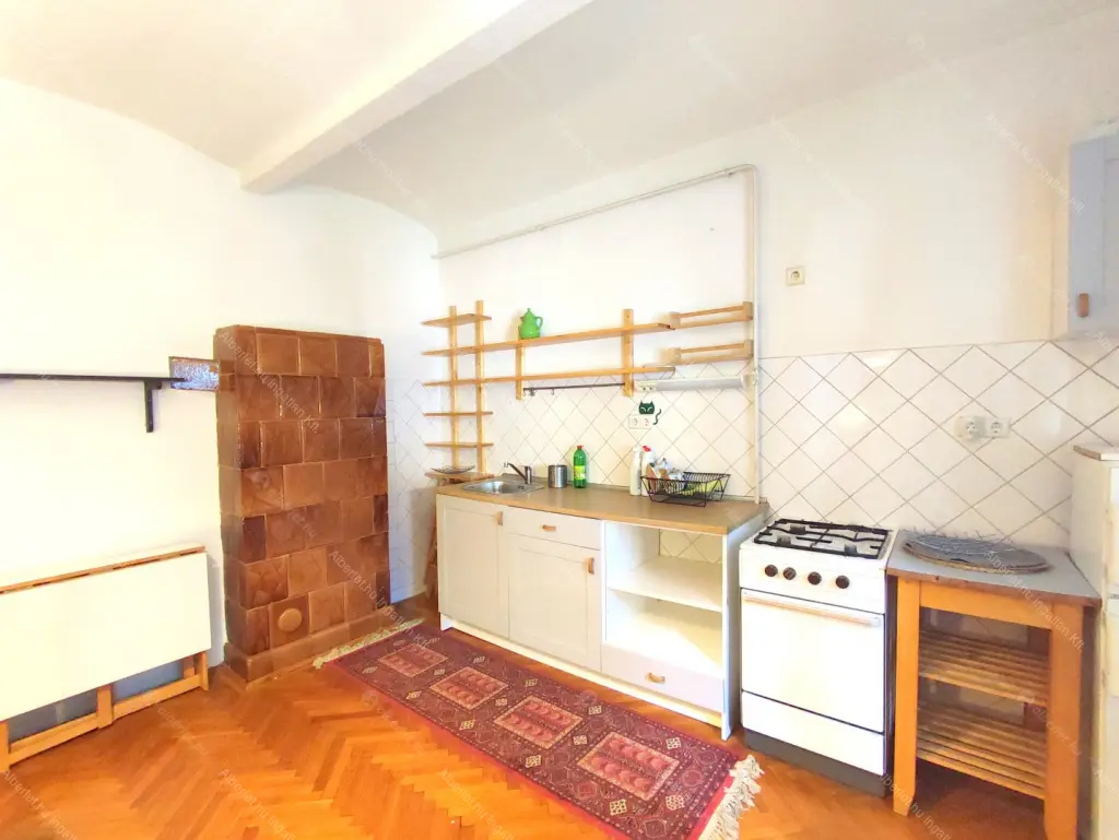 Kiadó albérlet 210000 Ft/hó áron: Budapest, XIII. kerület  Fiastyúk utca. Mérete: 40 nm, 1 szobás | Alberlet.hu - 6694547