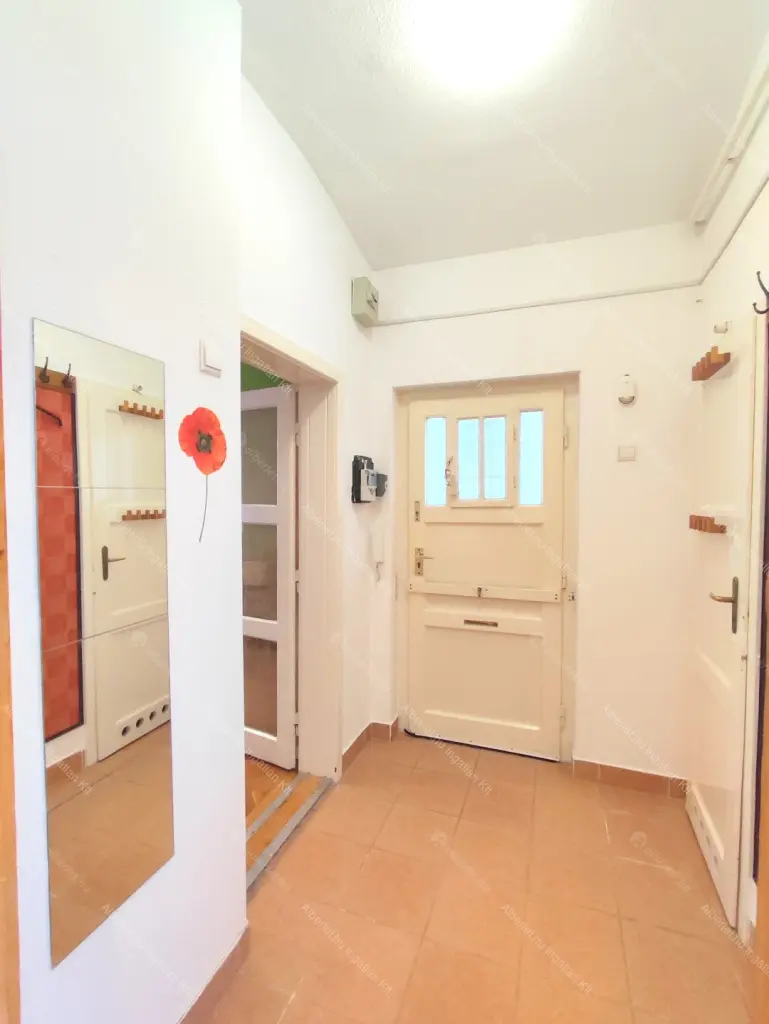 Kiadó albérlet 210000 Ft/hó áron: Budapest, XIII. kerület  Fiastyúk utca. Mérete: 40 nm, 1 szobás | Alberlet.hu - 6694553