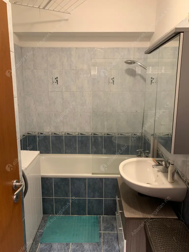 Kiadó albérlet 270000 Ft/hó áron: Budapest, XIII. kerület  Frangepán köz. Mérete: 45 nm, 2 szobás | Alberlet.hu - 6616998