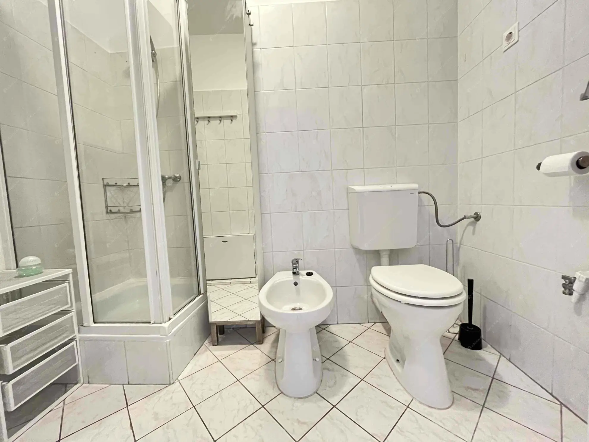 Kiadó albérlet 270000 Ft/hó áron: Budapest, XIII. kerület  Frangepán köz. Mérete: 50 nm, 1 szobás | Alberlet.hu - 6616819