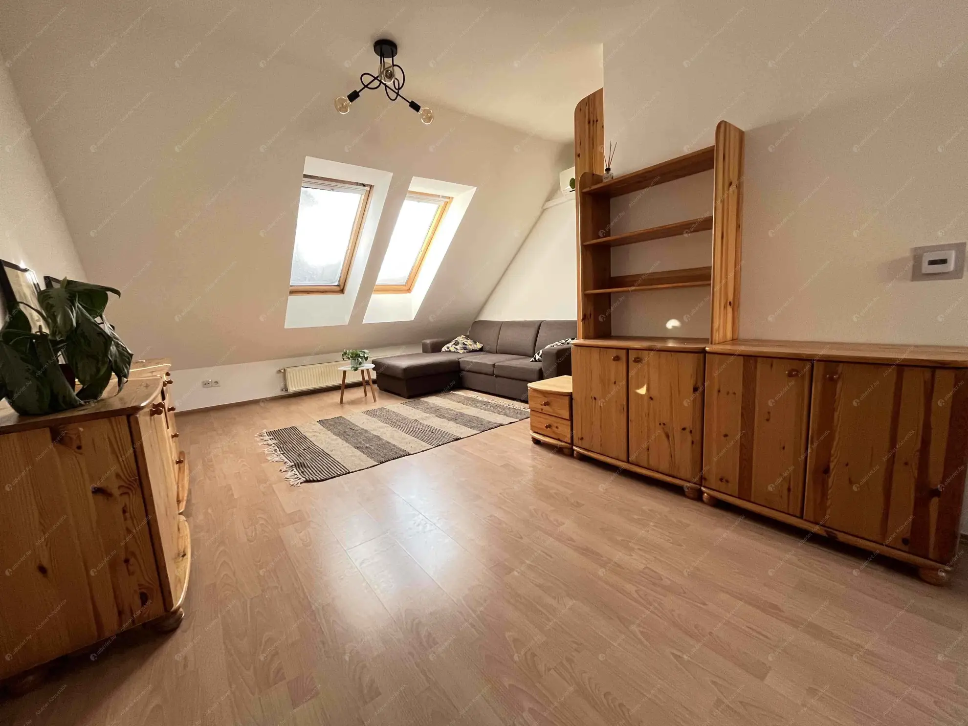 Kiadó albérlet 270000 Ft/hó áron: Budapest, XIII. kerület  Frangepán köz. Mérete: 50 nm, 1 szobás | Alberlet.hu - 6616824