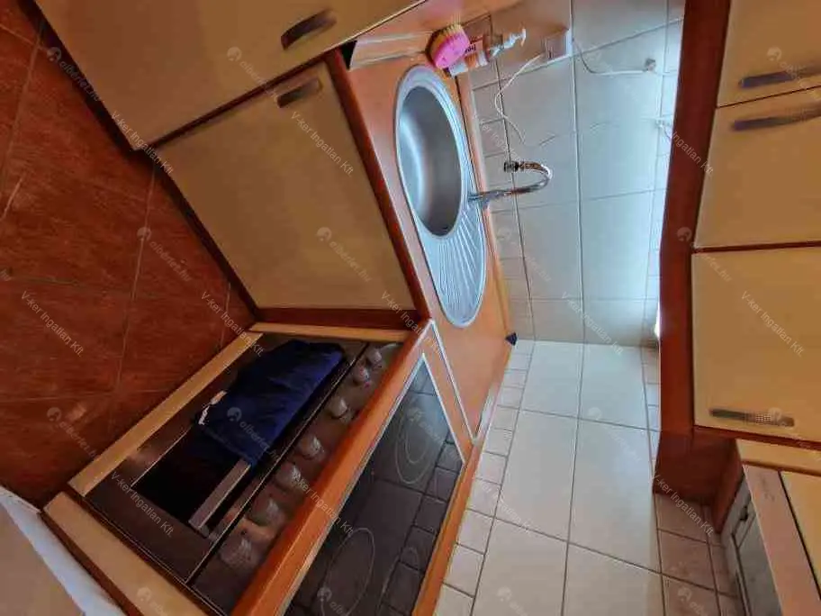 Kiadó albérlet 180000 Ft/hó áron: Budapest, XIII. kerület  Frangepán utca. Mérete: 31 nm, 1 szobás | Alberlet.hu - 6667524