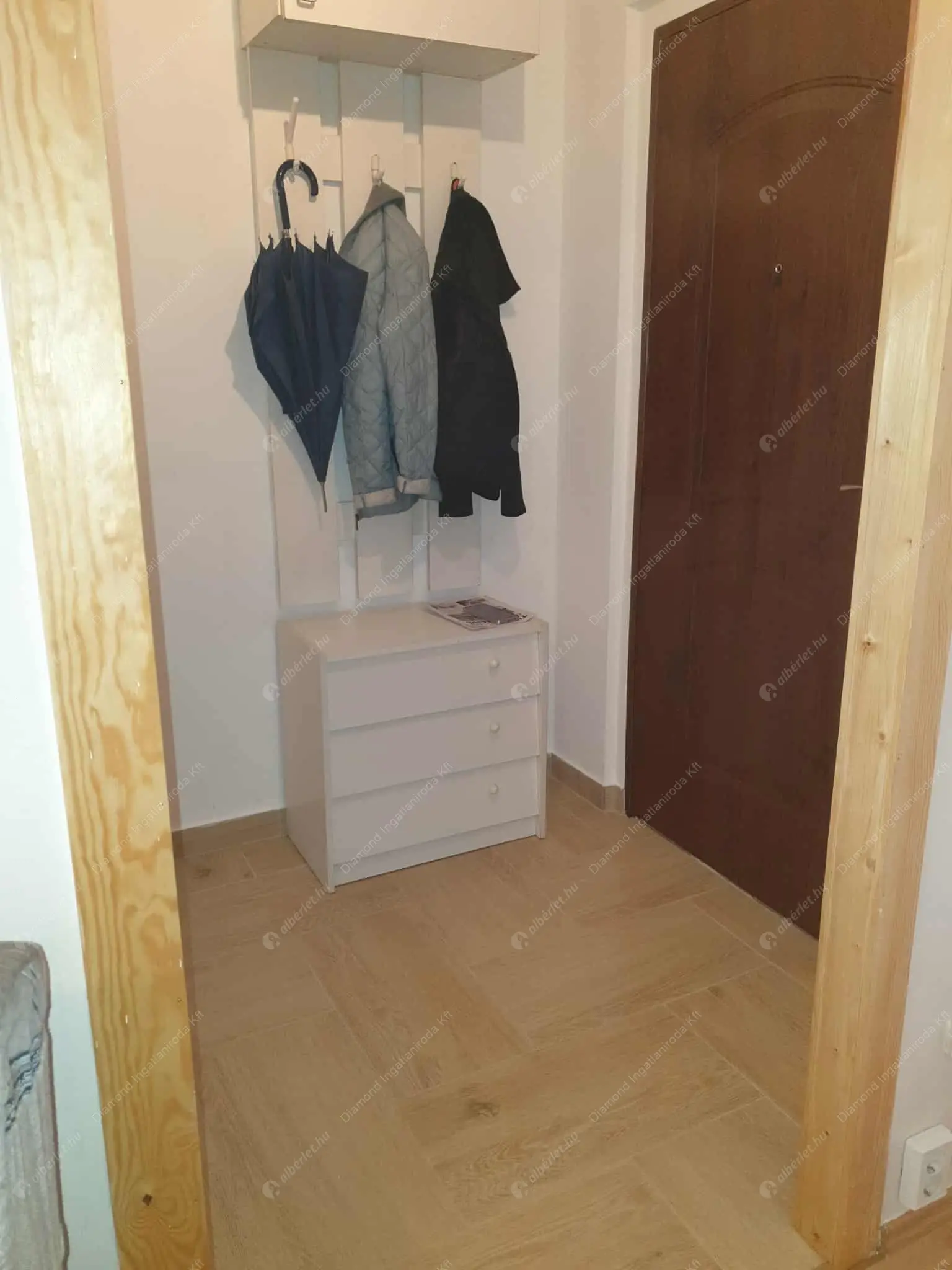 Kiadó albérlet 185000 Ft/hó áron: Budapest, XIII. kerület  Futár utca. Mérete: 30 nm, 1 szobás | Alberlet.hu - 6549221