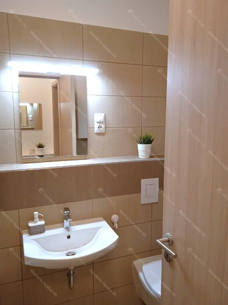 Kiadó albérlet 240000 Ft/hó áron: Budapest, XIII. kerület  Gidófalvy Lajos utca. Mérete: 32 nm, 1 szobás | Alberlet.hu - 6643003