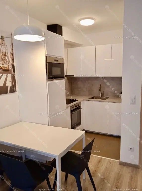 Kiadó albérlet 240000 Ft/hó áron: Budapest, XIII. kerület  Gidófalvy Lajos utca. Mérete: 32 nm, 1 szobás | Alberlet.hu - 6654563