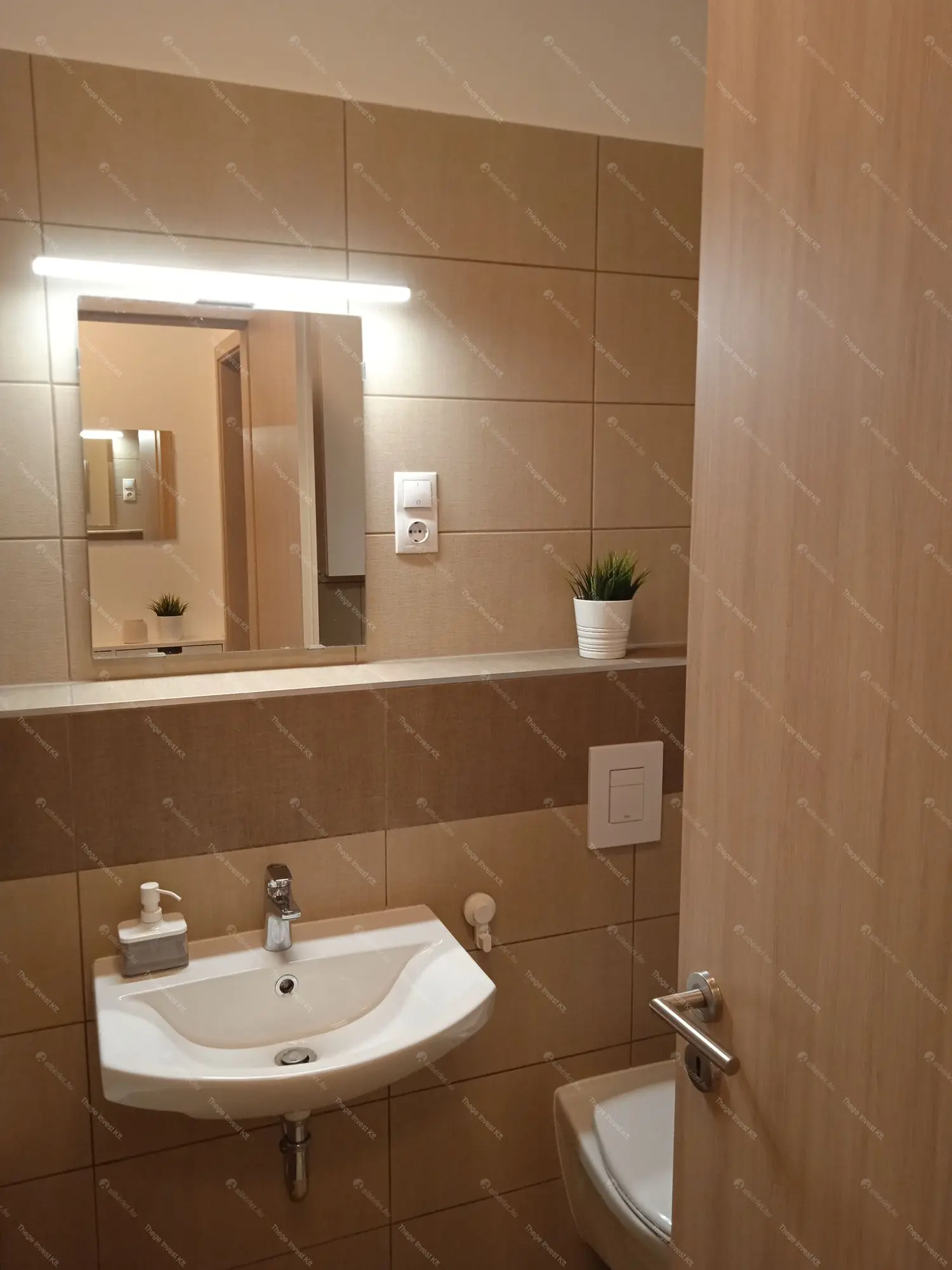 Kiadó albérlet 210000 Ft/hó áron: Budapest, XIII. kerület  Gidófalvy Lajos utca. Mérete: 32 nm, 1 szobás | Alberlet.hu - 6659647