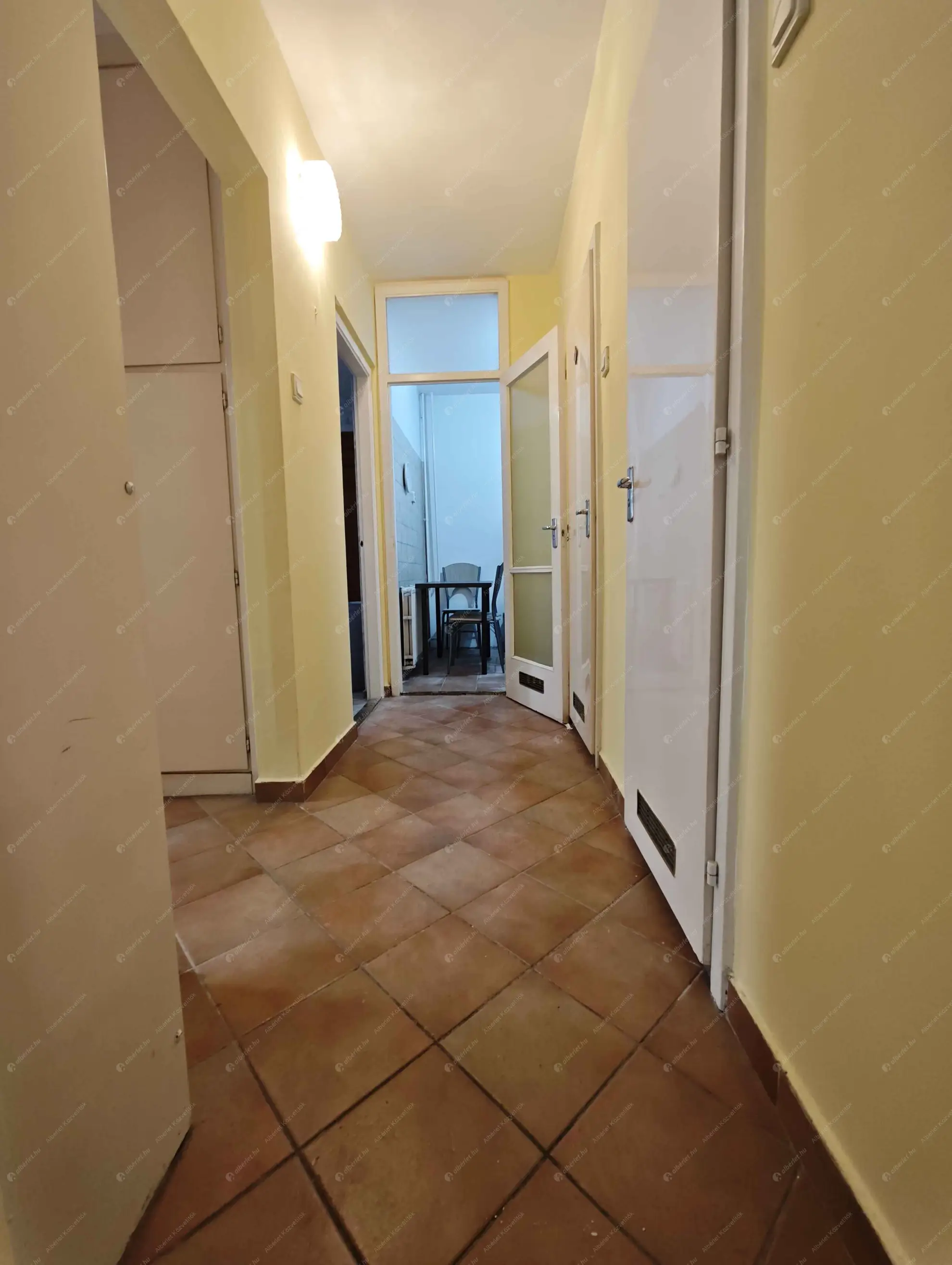 Kiadó albérlet 240000 Ft/hó áron: Budapest, XIII. kerület  Gogol utca. Mérete: 75 nm, 1 szobás | Alberlet.hu - 6596196