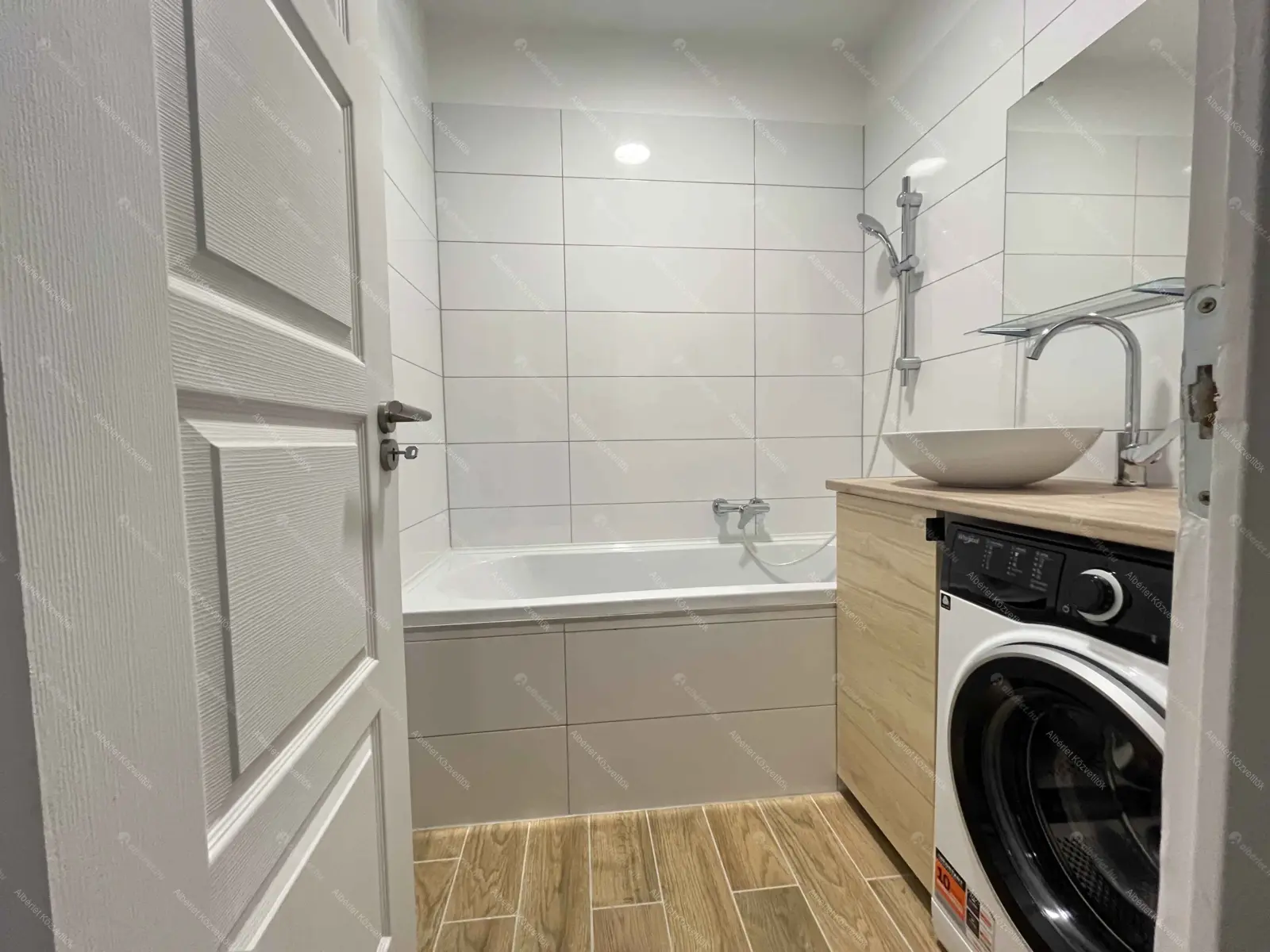 Kiadó albérlet 220000 Ft/hó áron: Budapest, XIII. kerület  Gyermek tér. Mérete: 40 nm, 2 szobás | Alberlet.hu - 6695971