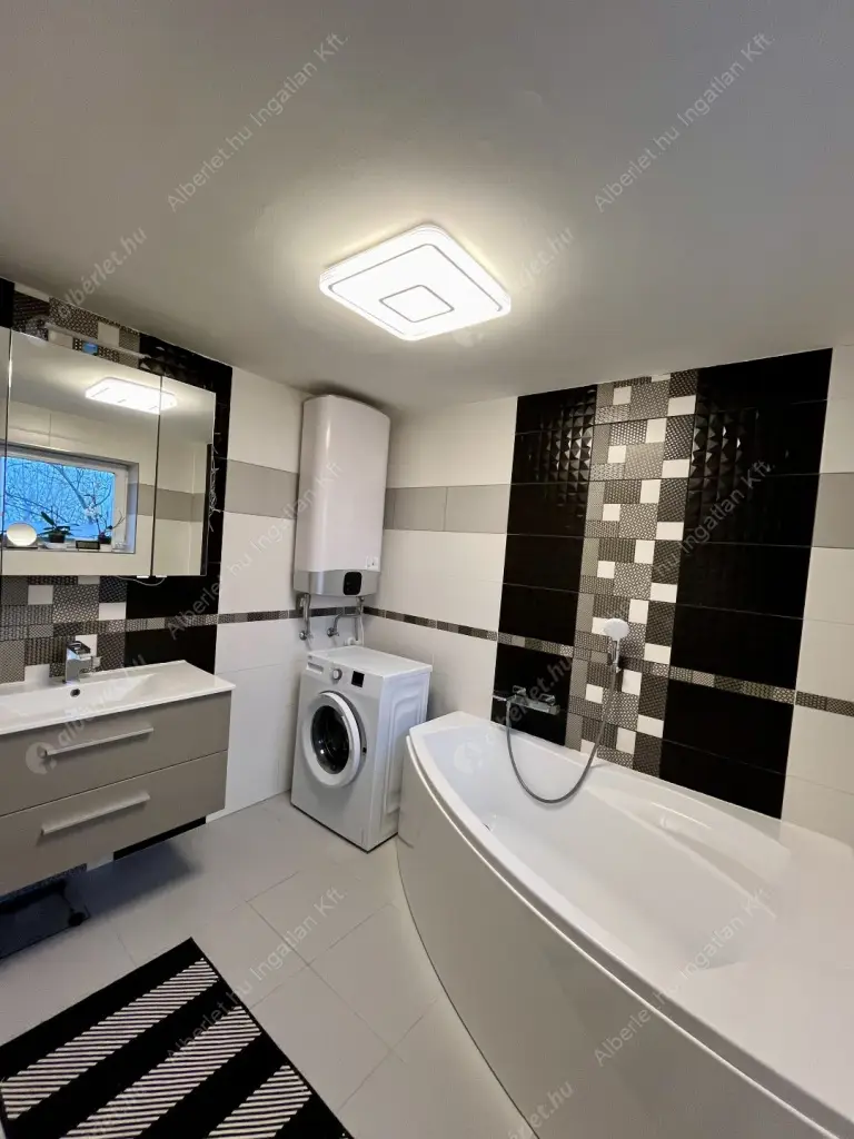 Kiadó albérlet 260000 Ft/hó áron: Budapest, XIII. kerület  Gyöngyösi utca. Mérete: 52 nm, 1 szobás | Alberlet.hu - 6593276