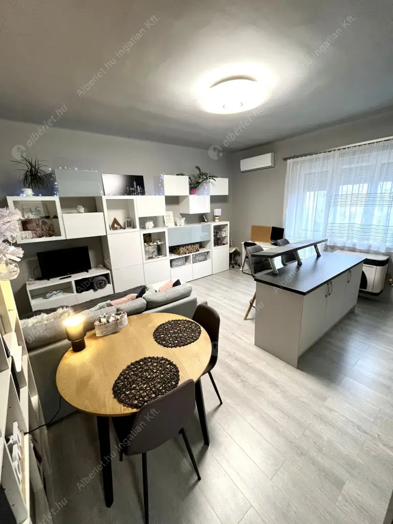 Kiadó albérlet 260000 Ft/hó áron: Budapest, XIII. kerület  Gyöngyösi utca. Mérete: 52 nm, 1 szobás | Alberlet.hu - 6603577
