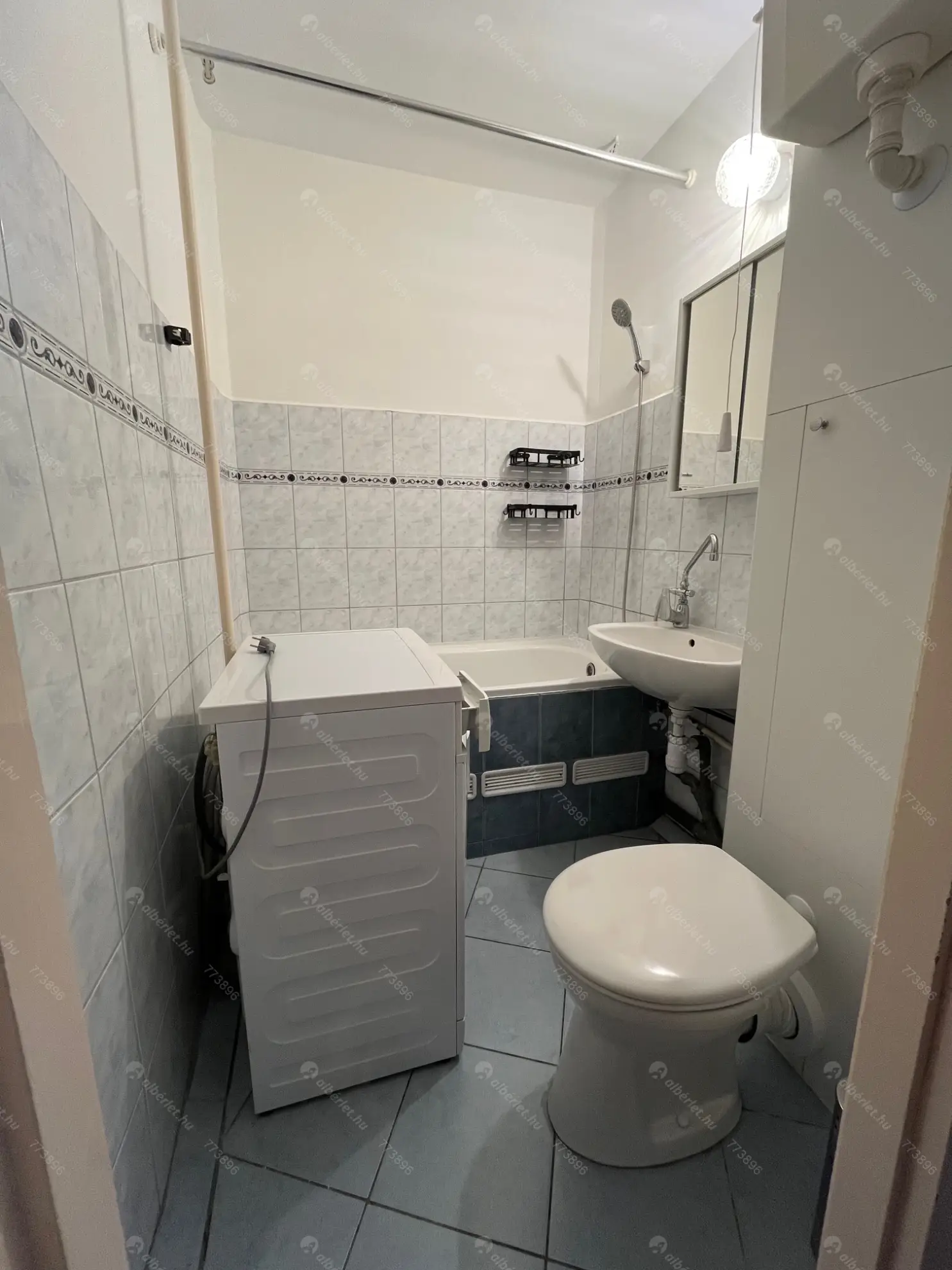 Kiadó albérlet 190000 Ft/hó áron: Budapest, XIII. kerület  Hajdú utca. Mérete: 35 nm, 1 szobás | Alberlet.hu - 6639046