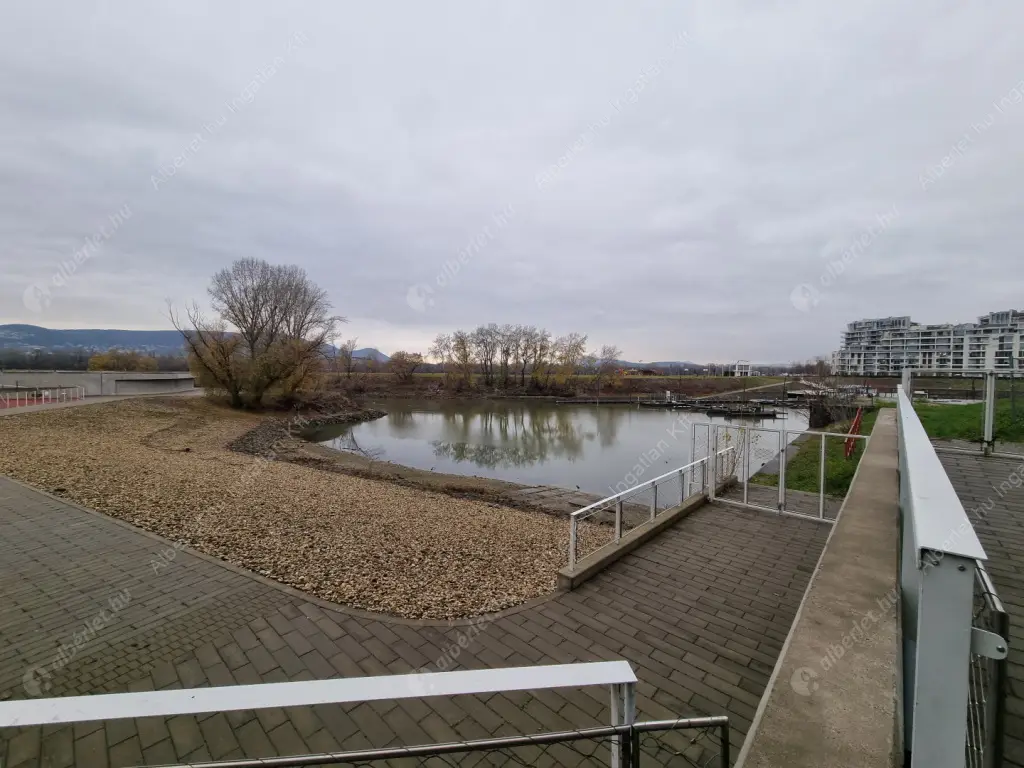 Kiadó albérlet 400000 Ft/hó áron: Budapest, XIII. kerület  Hajóépítő sétány. Mérete: 54 nm, 2 szobás | Alberlet.hu - 6596817